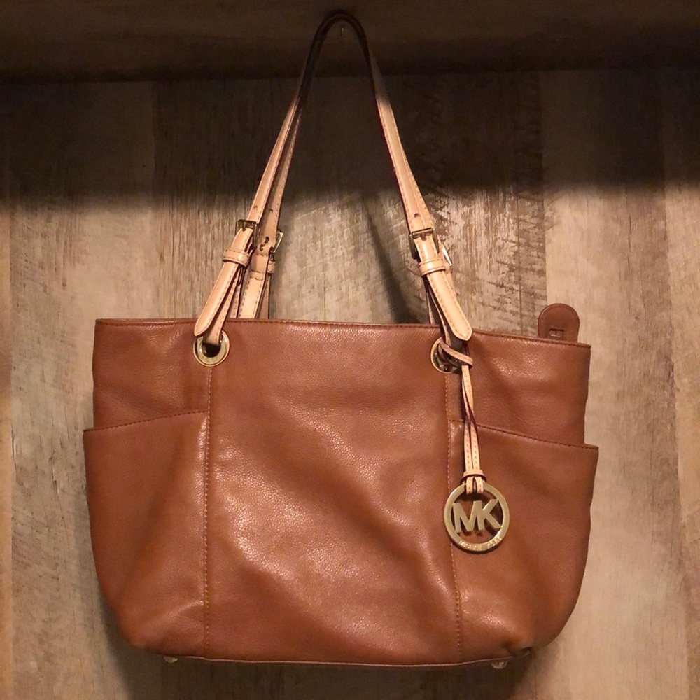 Michael Kors brown leather shoulder bag